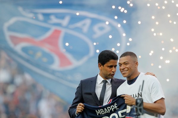 kylian-mbappe-o-lai-psg-ket-thuc-thuong-vu-nong-nhat-gioi-bong-da