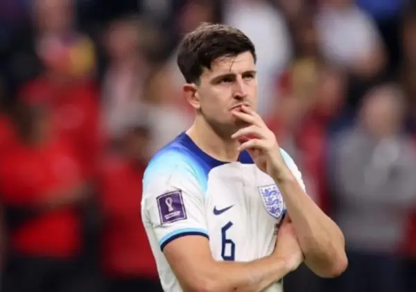 Harry Maguire lại tấu hài với pha phản lưới nhà ở tuyển Anh