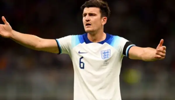 Harry Maguire lại tấu hài với pha phản lưới nhà ở tuyển Anh