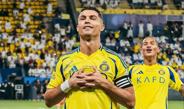 Ghi bàn thứ 903 - Ronaldo đăng status đầy ẩn ý