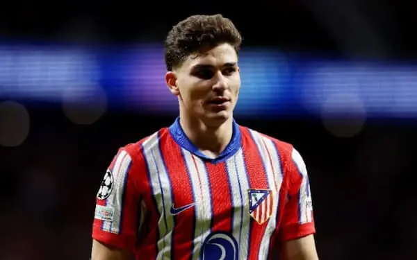 Sau vụ Julian Alvarez liệu UEFA và FIFA sẽ thay đổi luật phạt đền