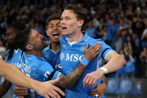 Antonio Conte có đang chuẩn bị cho lần chia tay thứ ba sau một Scudetto?