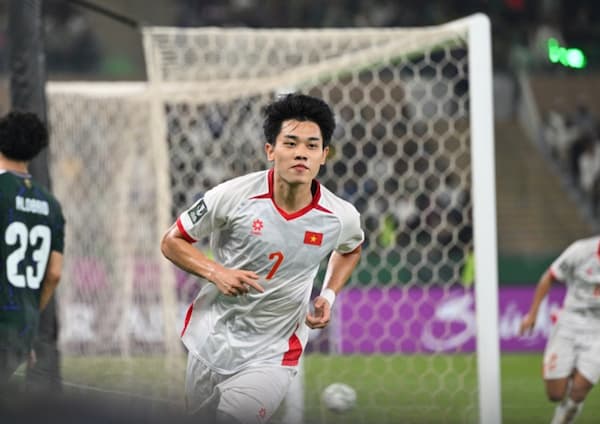 Đình Bắc được AFC đề cử bàn thắng đẹp nhất vòng bảng