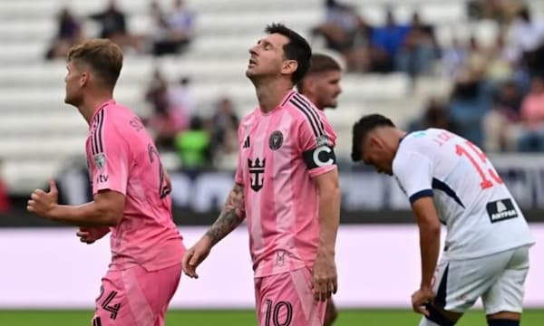 Lionel Messi bất lực, Inter Miami khởi đầu ác mộng tại Peru