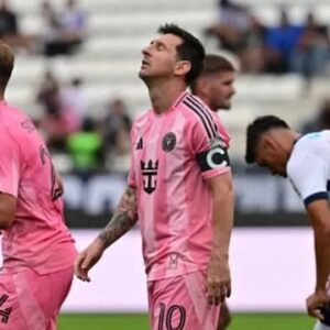 Lionel Messi bất lực, Inter Miami khởi đầu ác mộng tại Peru